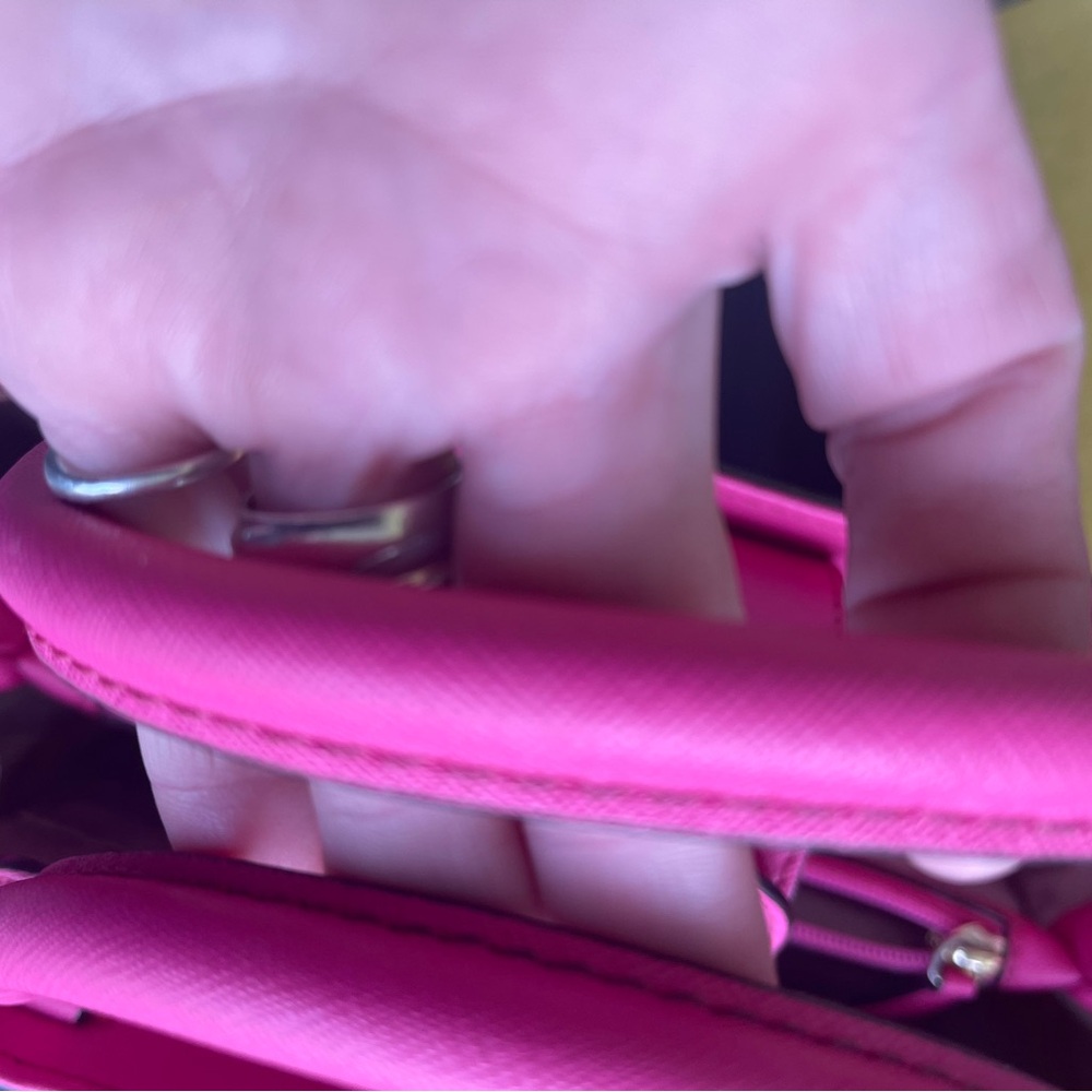 Michael Kors Pink and Cream/White Women's Bag Set - Picture 5 of 10